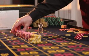 Points To Consider When Picking Online Casinos for Placing Bets